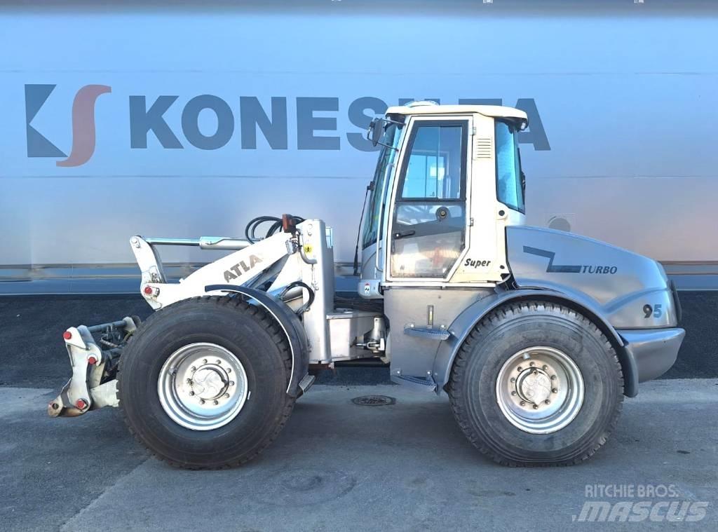 Atlas 95 SUPER Naudoti ratiniai krautuvai