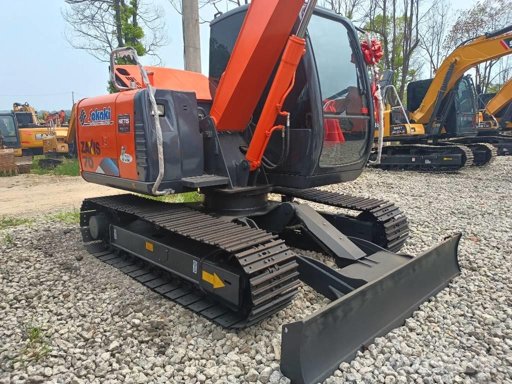 Hitachi ZX 70 Vidutinės galios ekskavatoriai 7-12 t