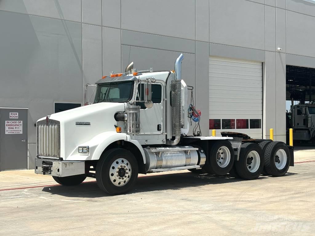 Kenworth T 800 Naudoti vilkikai