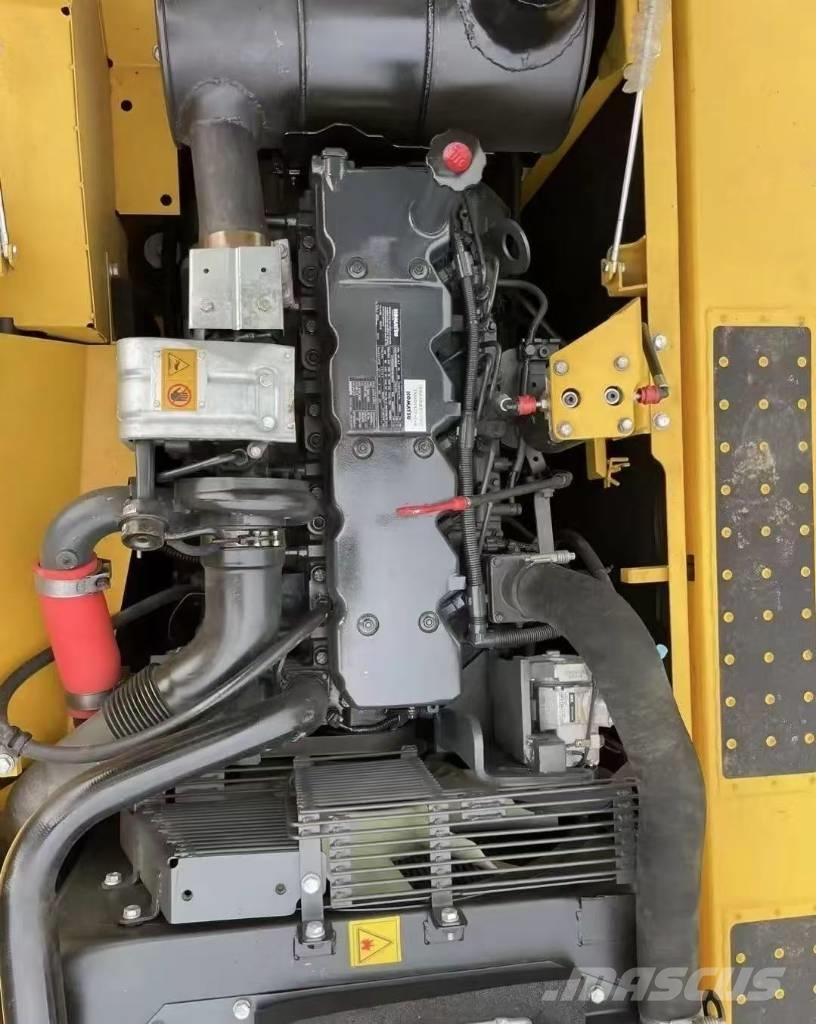 Komatsu PC 240 Vikšriniai ekskavatoriai