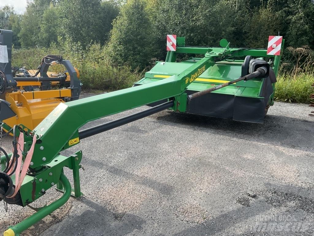 John Deere 530 Formuojančios žoliapjovės