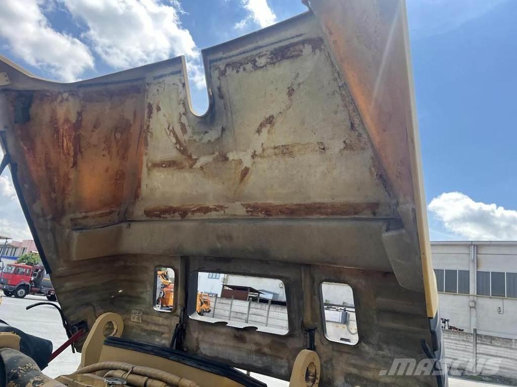 CAT PS 300B Pneumo volai