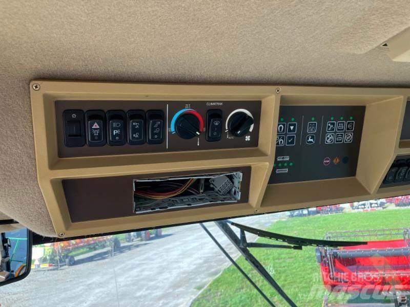 John Deere 7300 Pašarų ruošimo technika