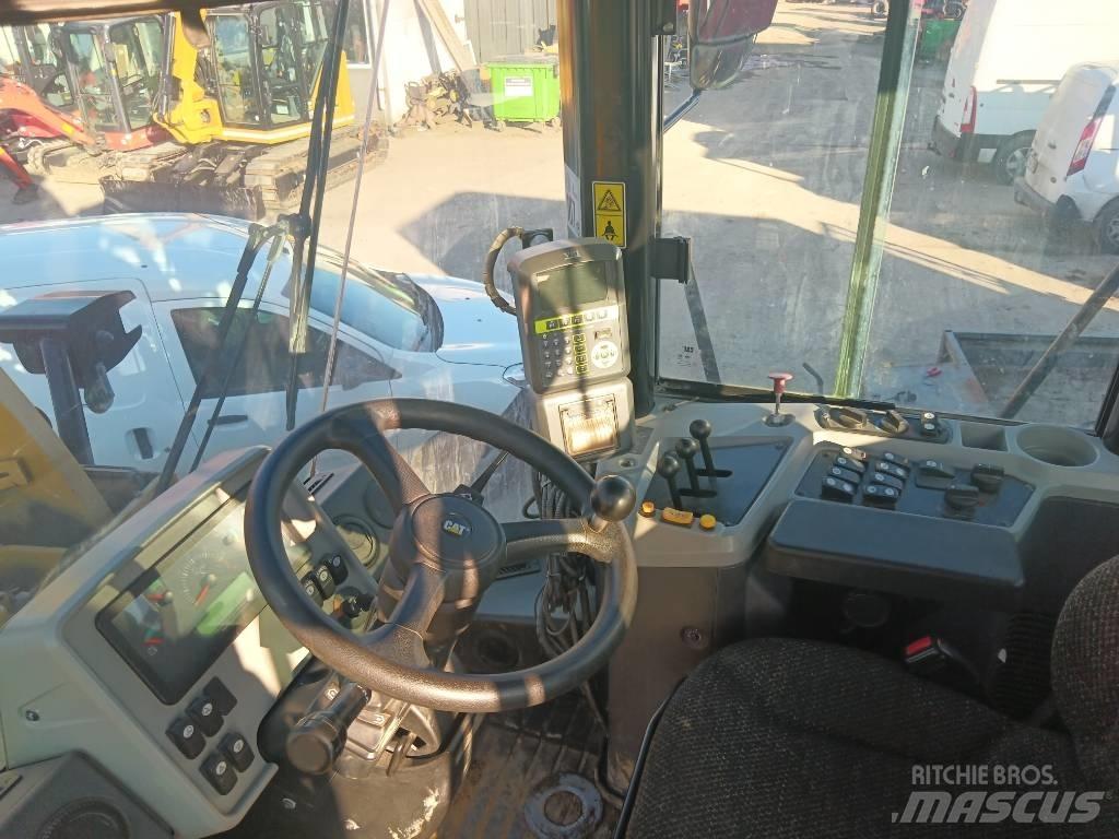 CAT 950 A Naudoti ratiniai krautuvai