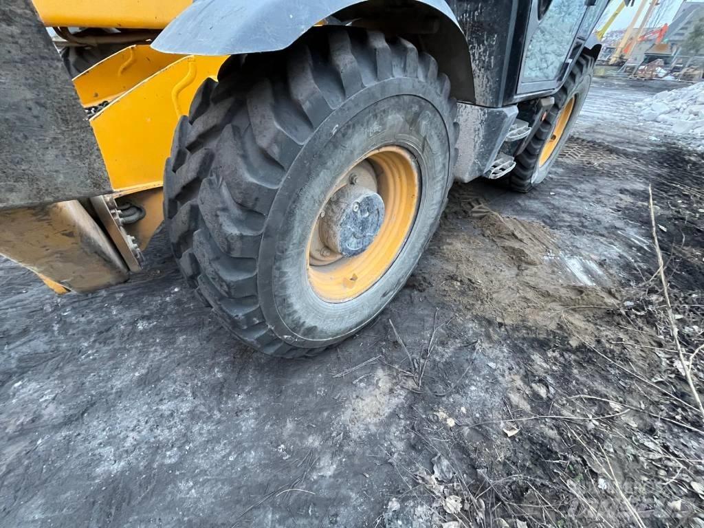 JCB 540-140 Teleskopiniai krautuvai