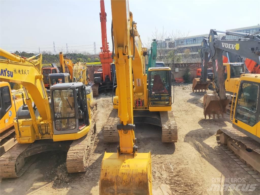Komatsu PC 200-7 Vikšriniai ekskavatoriai