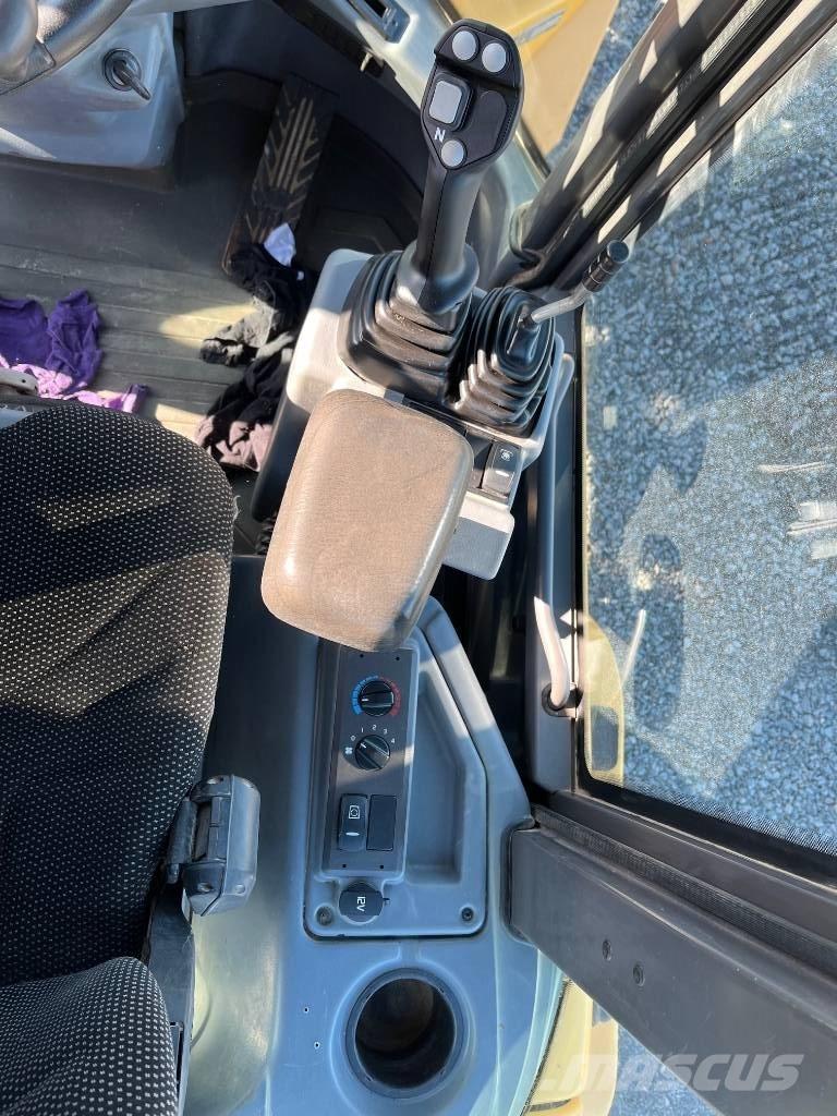 Volvo L 30 G Naudoti ratiniai krautuvai