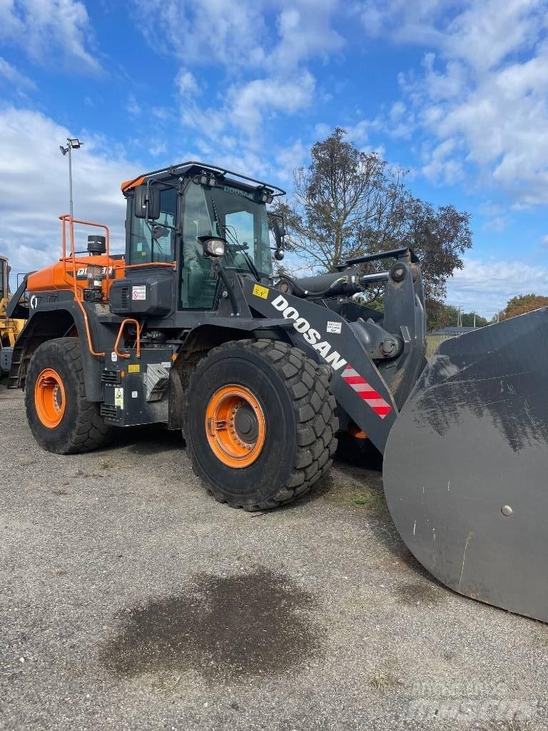 Doosan DL 380-7 Naudoti ratiniai krautuvai