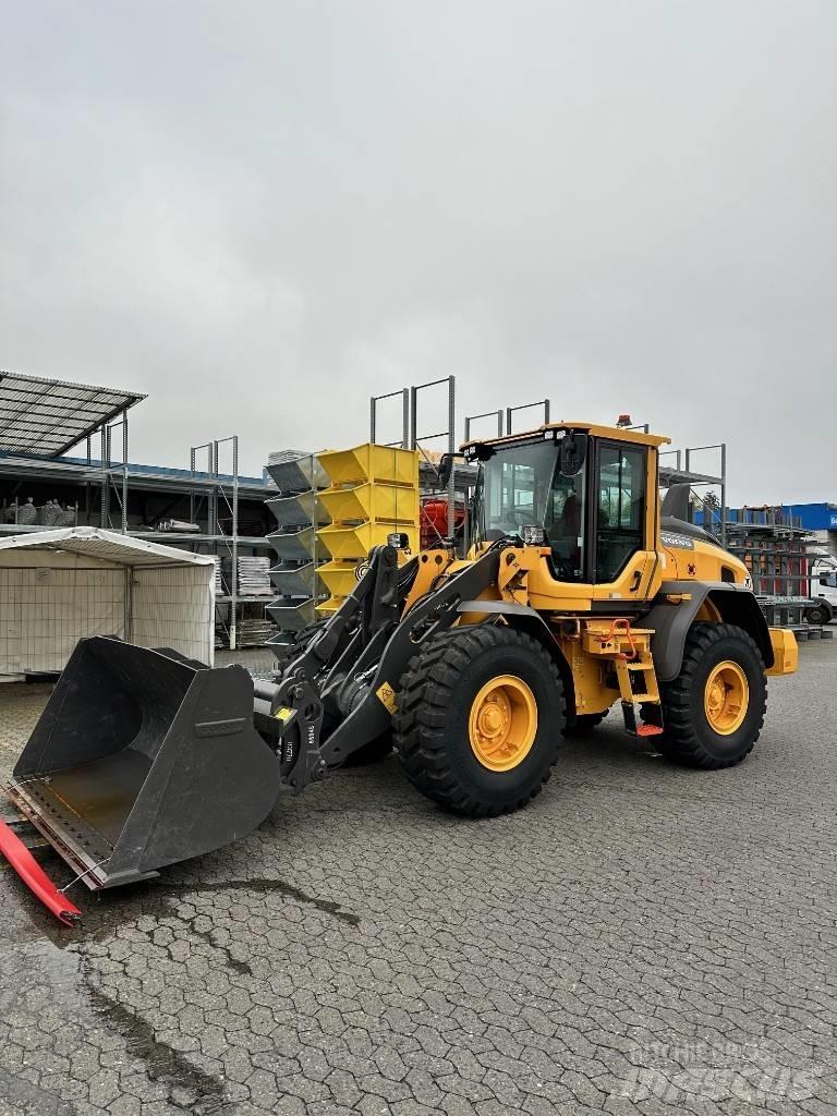 Volvo Radlader L60H Naudoti ratiniai krautuvai