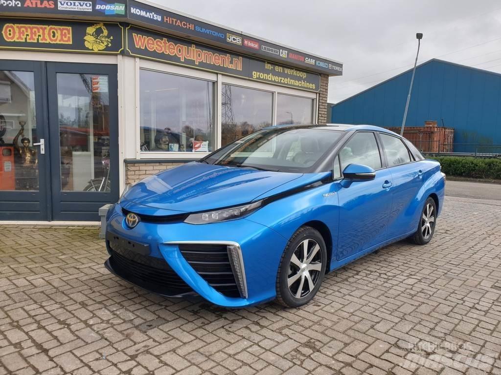 Toyota Mirai Lengvieji automobiliai
