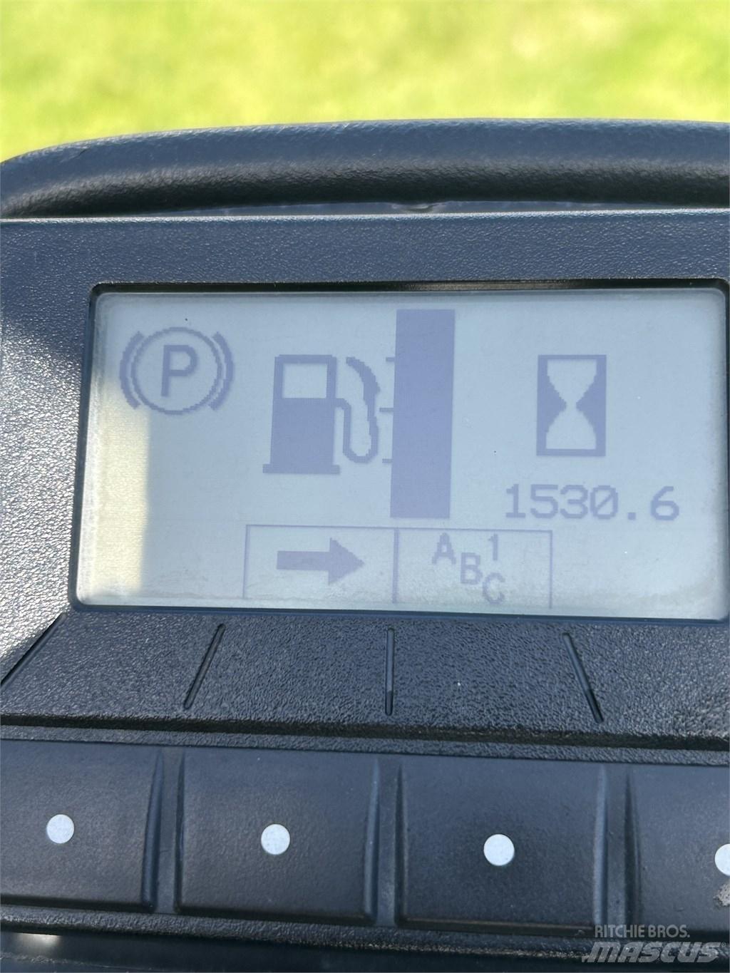 John Deere 7700A Savaeigės žoliapjovės