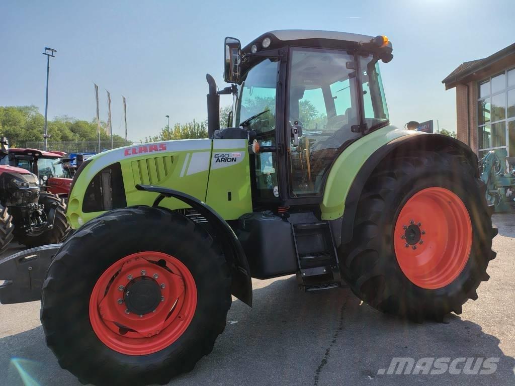 CLAAS Arion 640 Traktoriai