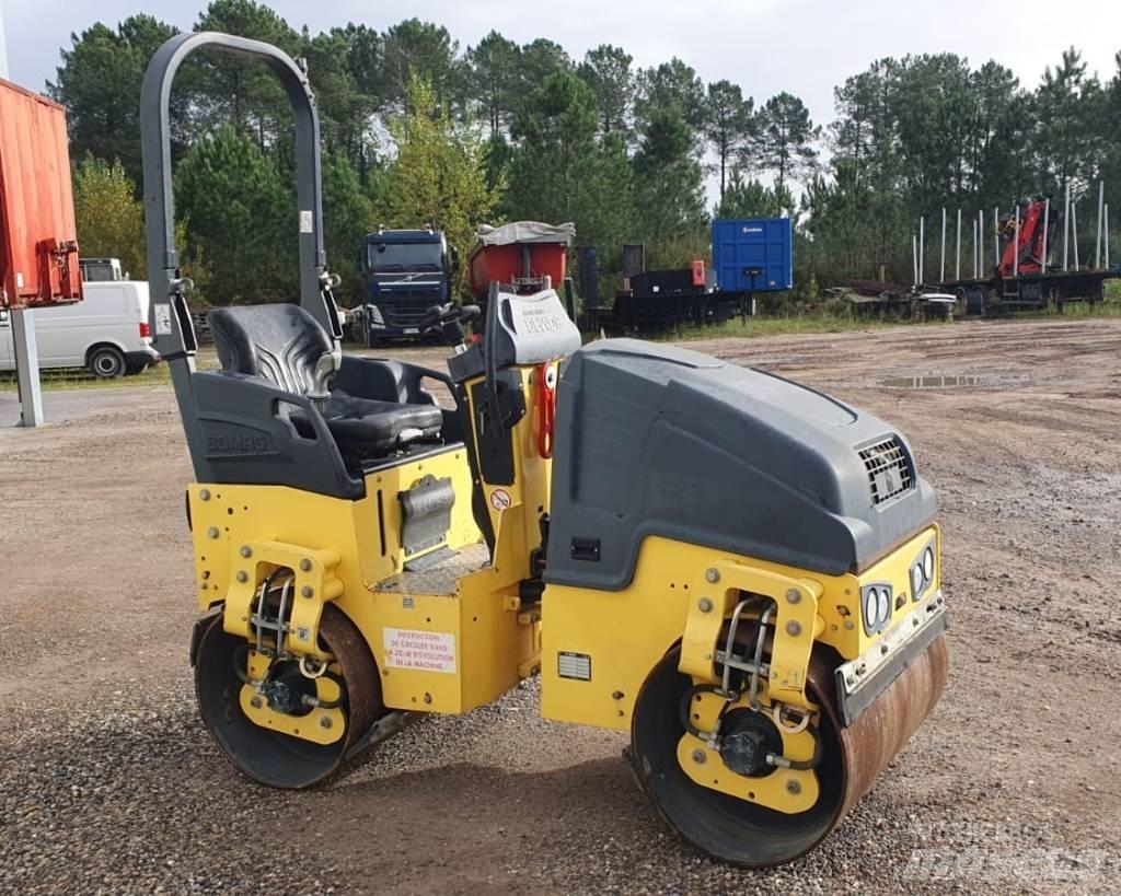 Bomag BW 100 AD M-5 Porinių būgnų volai