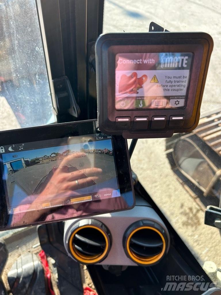 JCB 220X L Vikšriniai ekskavatoriai