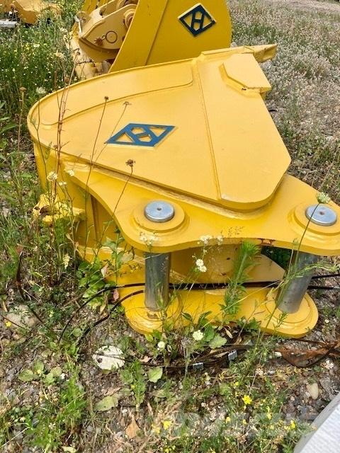CAT 320 Kiti naudoti statybos komponentai