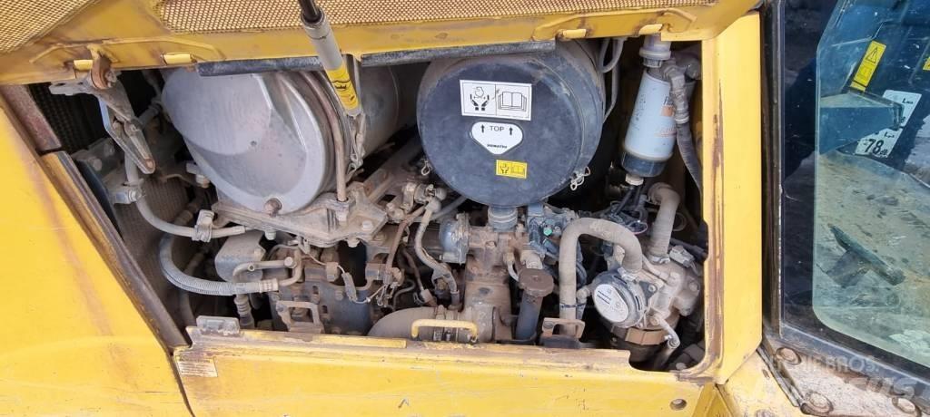 Komatsu D 65 PX-17 Vikšriniai buldozeriai