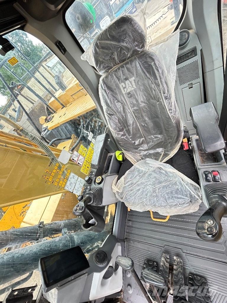 CAT 313 GC Vikšriniai ekskavatoriai