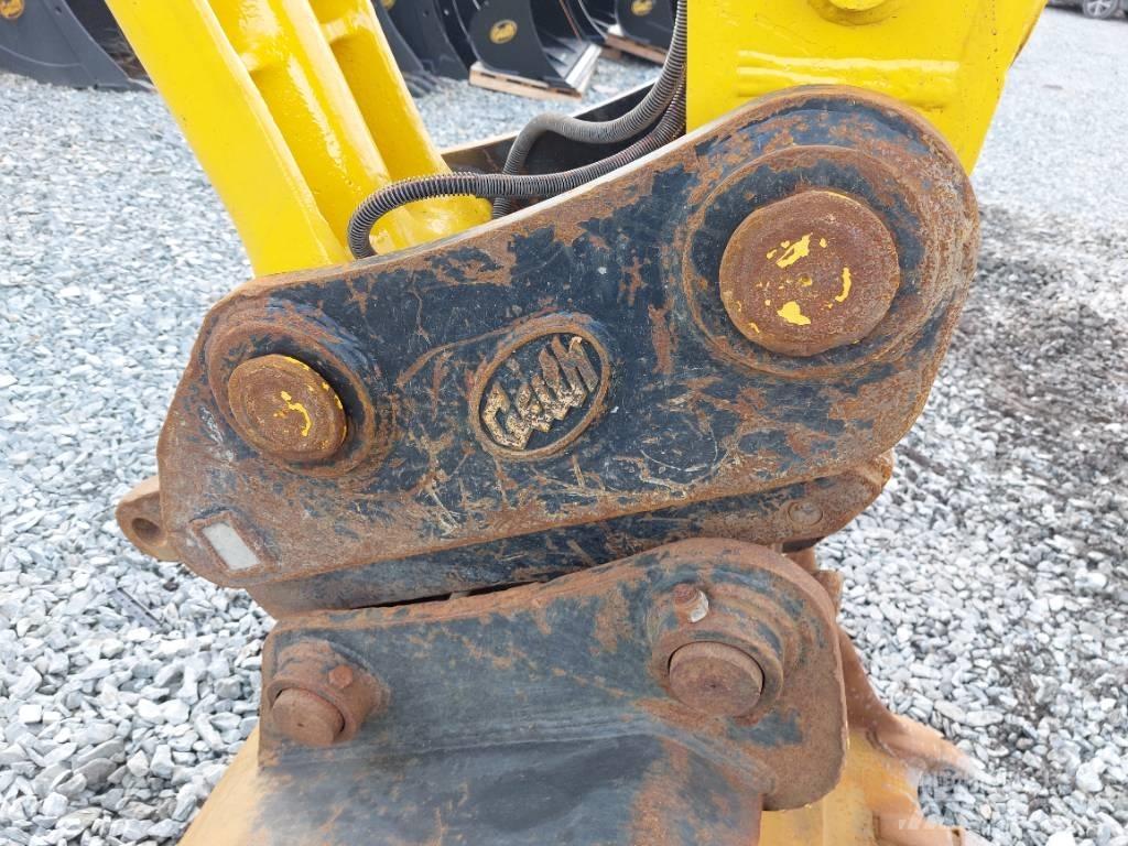 Komatsu PC210LC-11 Vikšriniai ekskavatoriai