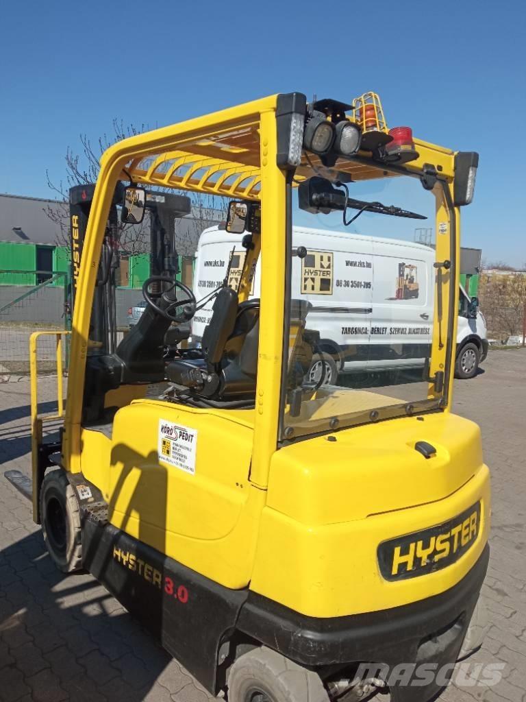 Hyster J 3.0 XN Elektriniai šakiniai krautuvai