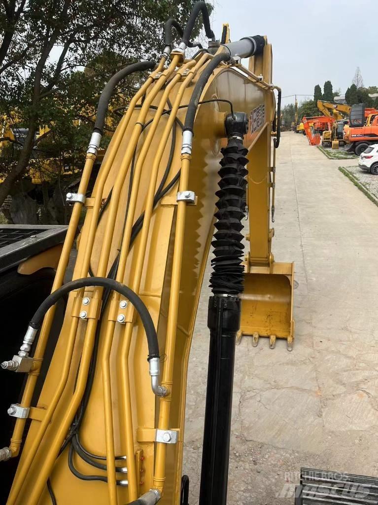 CAT 320DL Vikšriniai ekskavatoriai