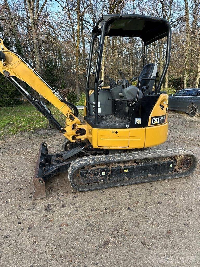 CAT 303.5 E CR Mini ekskavatoriai < 7 t
