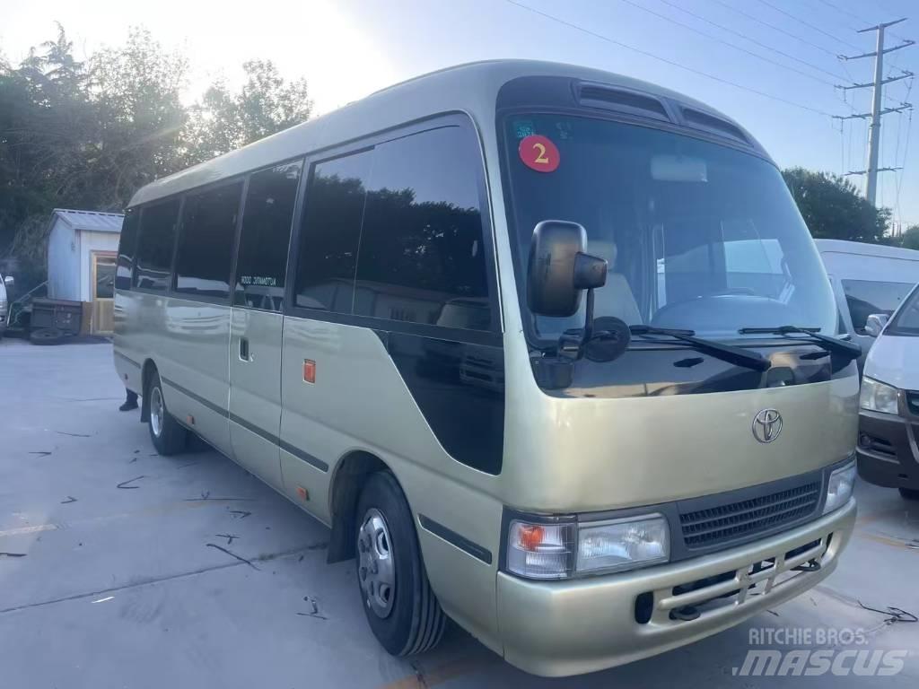 Toyota Coaster Tarpmiestiniai autobusai