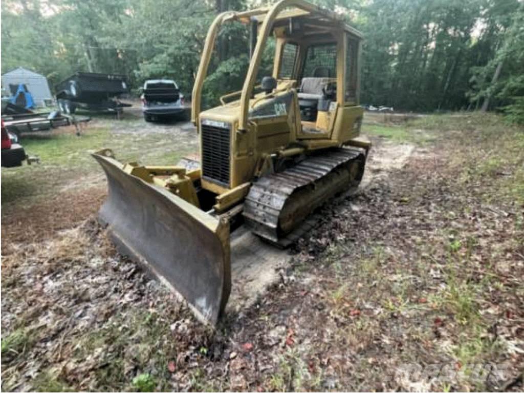 CAT D 5 G Vikšriniai buldozeriai