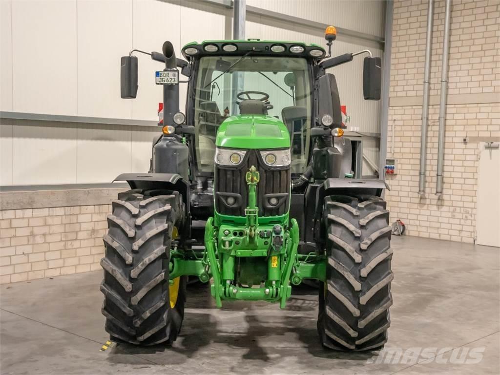 John Deere 6230R Traktoriai
