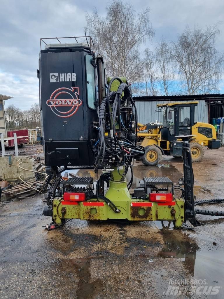 Loglift 96 ST 97 Medienos kranai