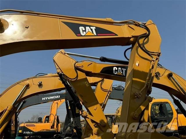 CAT 320 C L Vikšriniai ekskavatoriai