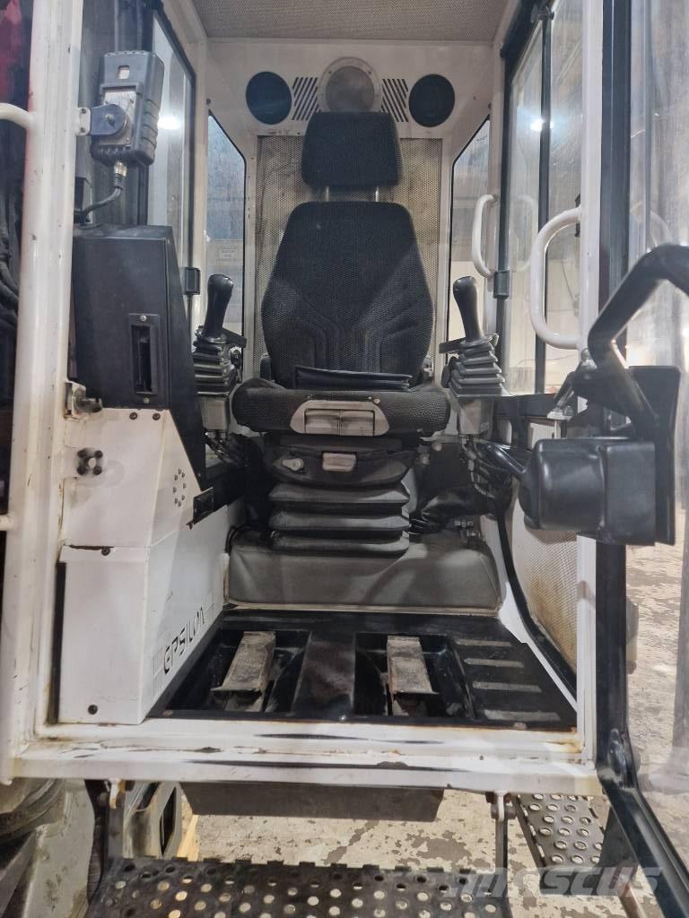 Epsilon M 12 L 97 Medienos kranai