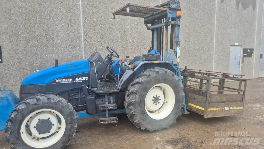 New Holland 4635 Traktoriai