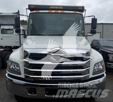 Hino L7 Savivarčių priekabų vilkikai