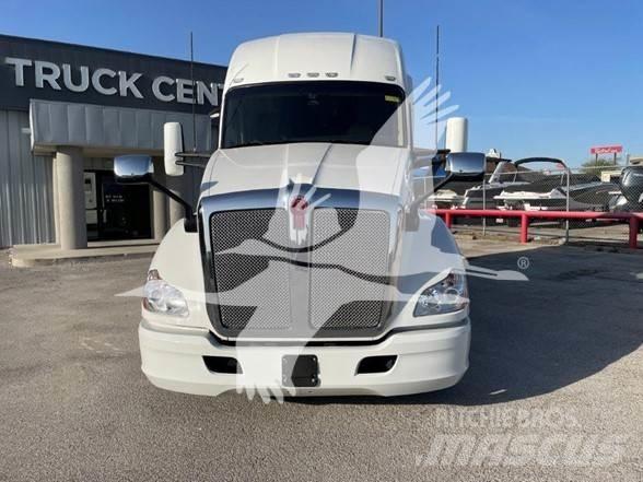 Kenworth T680 Naudoti vilkikai