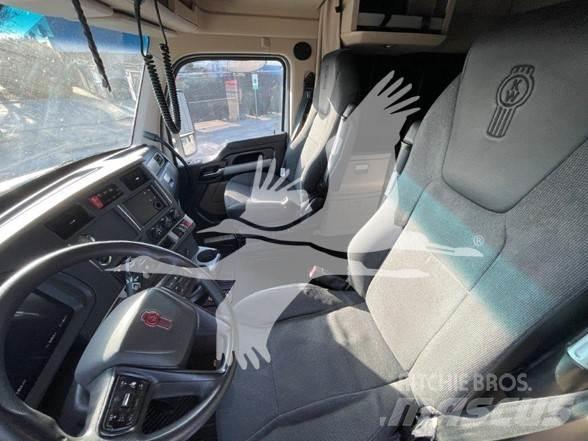 Kenworth T680 Naudoti vilkikai