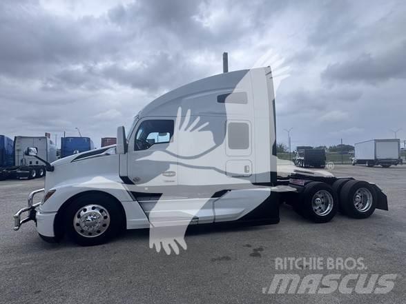 Kenworth T680 Naudoti vilkikai