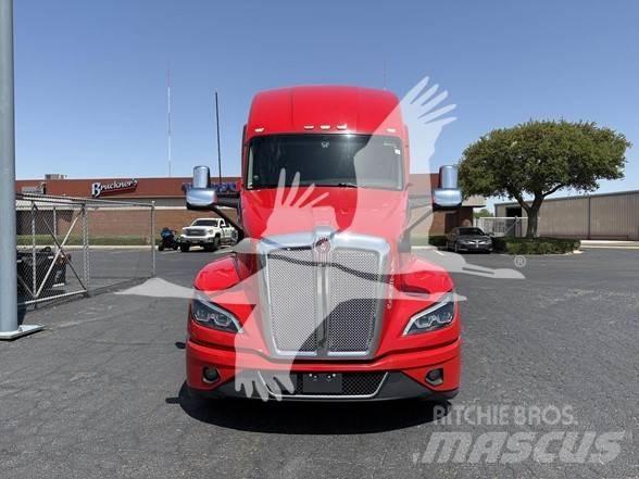 Kenworth T680 Naudoti vilkikai