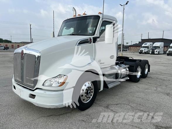 Kenworth T680 Naudoti vilkikai