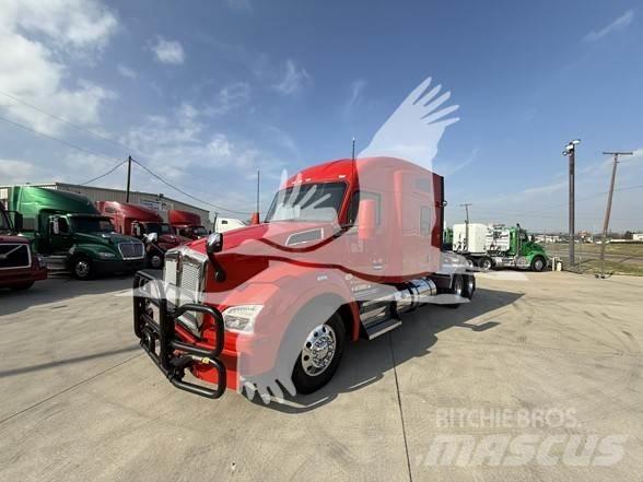 Kenworth T880 Naudoti vilkikai