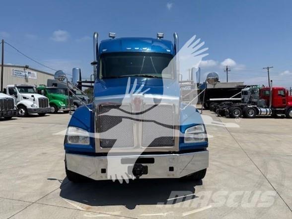 Kenworth T880 Naudoti vilkikai