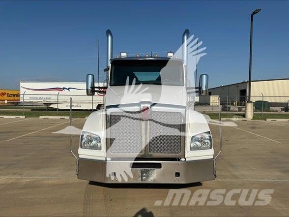 Kenworth T880 Naudoti vilkikai