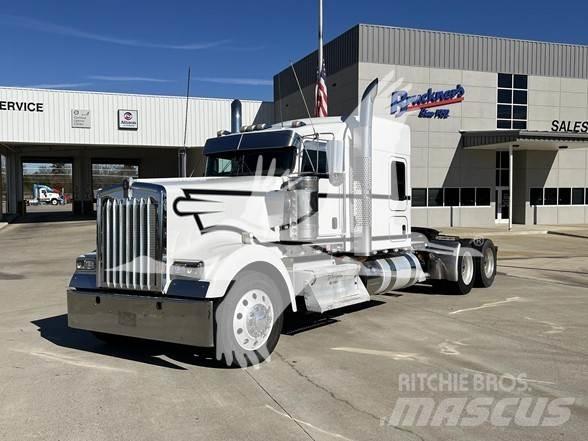 Kenworth W900 Naudoti vilkikai
