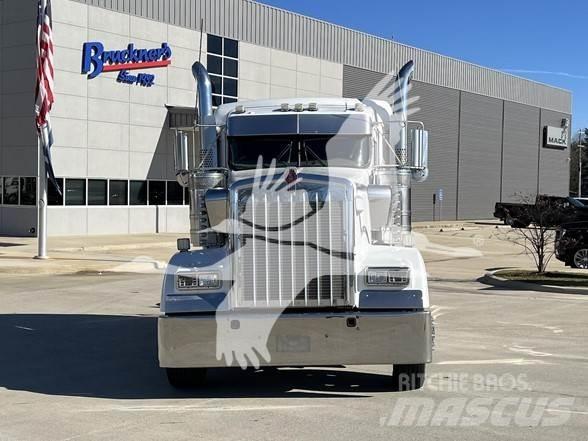 Kenworth W900 Naudoti vilkikai