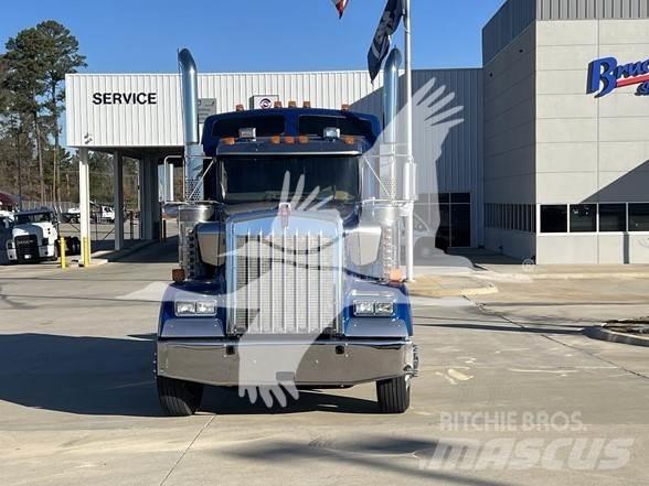 Kenworth W900L Naudoti vilkikai