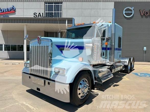 Kenworth W900L Naudoti vilkikai