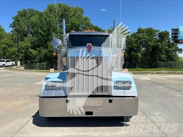 Kenworth W900L Naudoti vilkikai