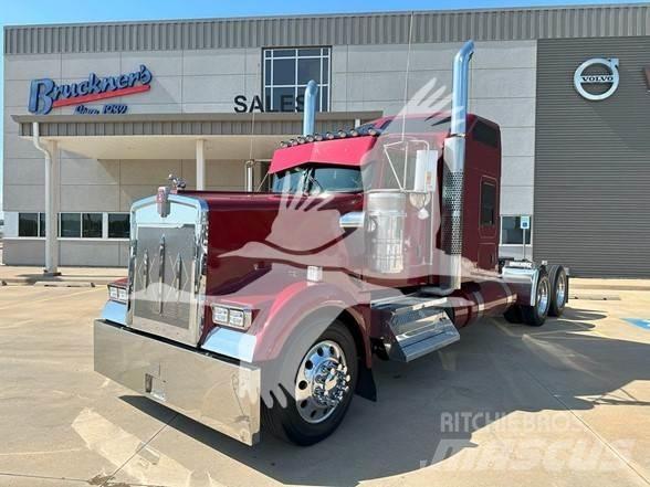 Kenworth W900L Naudoti vilkikai