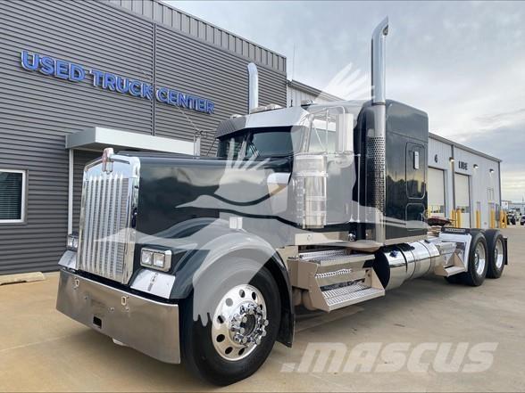 Kenworth W900L Naudoti vilkikai