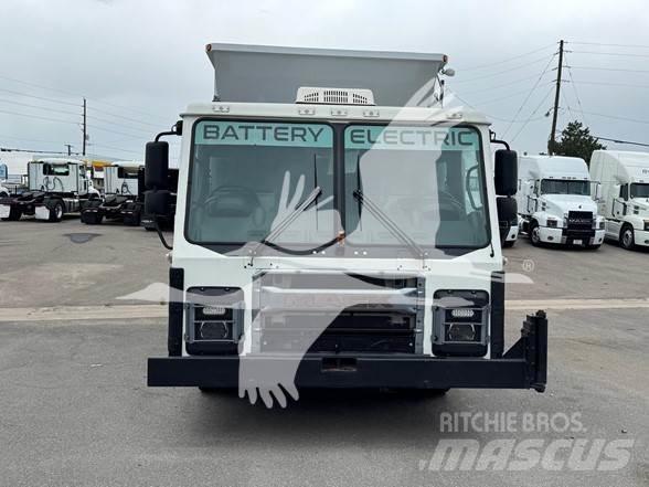 Mack LR64 Statyba - Kita