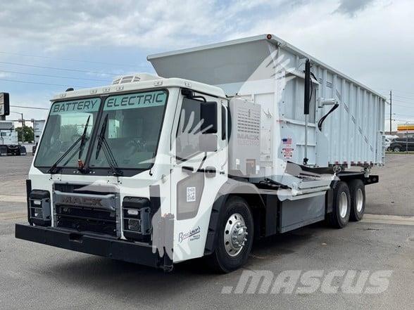 Mack LR64 Statyba - Kita